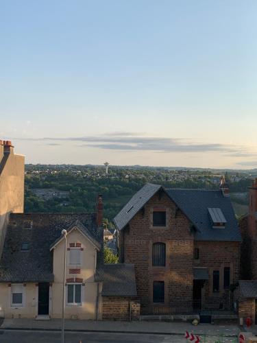 Rodez Aveyron appart. T4 neuf 2 places parking in 羅德茲市中心