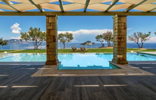 Artina Luxury Villa