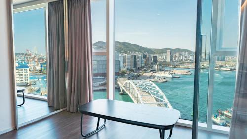 2023 라발스 호텔 (Lavalse Hotel) 호텔 리뷰 및 할인 쿠폰 - 아고다 2023 라발스 호텔 (Lavalse Hotel) 호텔 리뷰 및 할인 쿠폰 - 아고다
