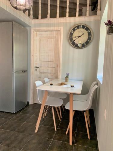 Létesítmények, Stone House Halki in Halki