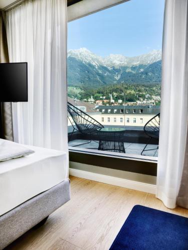 Double Room Mountain View with balcony