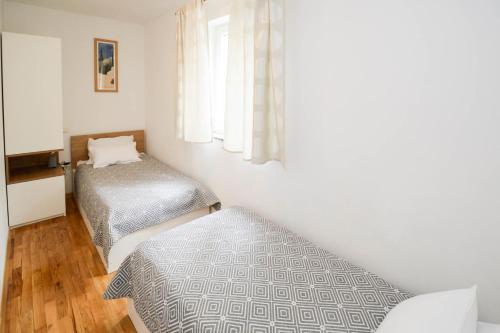 Apartment Pula Istia 9 - image 7