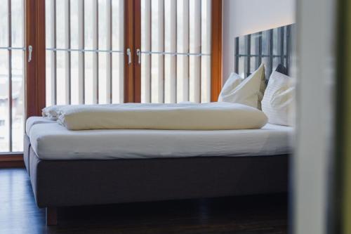 Motel Z - image 2