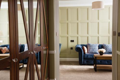Hayes Hotel - image 5