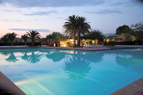  Appartement spacieux avec vue sur la chaîne des Pyrénées et Empuriabrava in Castelló dEmpúries