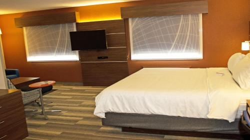 Holiday Inn Express Winfield - Teays Valley by IHG in Hurricane, USA