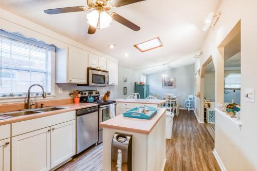 Tybee Southern Comfort - image 5