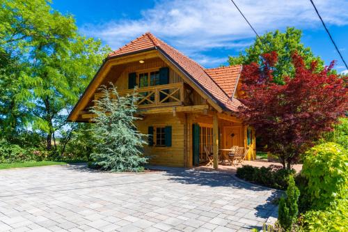Bejárat, Chalet Haloze in Dobrna