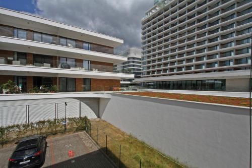 2 bedrooms, 3 beds