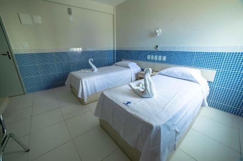 Twin Room image 2