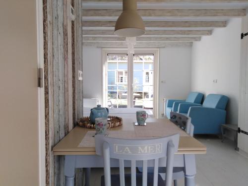 المرافق, Tante Cher à la Mer - Zeeland (Tante Cher a la Mer - Zeeland) in Biggekerke