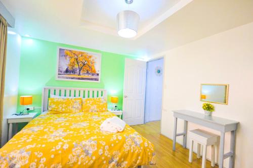 Charming Modern 2-Bedroom Apartment, Olongapo City Center