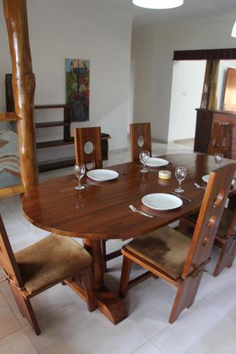 Upper Inchaban beachfront apartment in 塔科臘迪