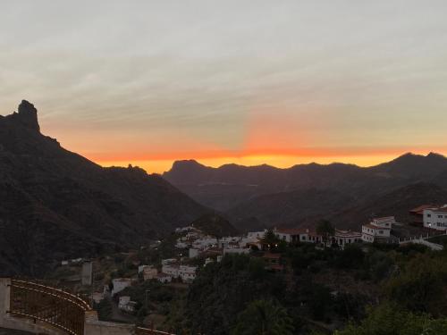  RURAL HOUSES SERAFIN Casa Rural Serafin THE BEST VIEWS, Pension in Tejeda bei El Juncal