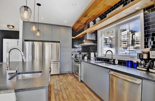 Chalet 29 Chemin Blanc by Les Chalets Alpins in Stoneham (Quebec)