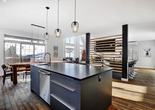 Chalet 29 Chemin Blanc by Les Chalets Alpins in Stoneham (Quebec)