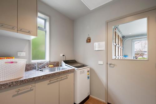 Three-Bedroom House image 8