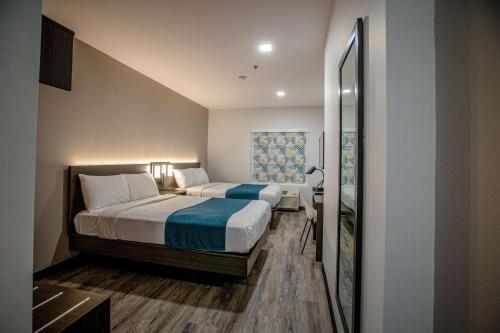 2 double beds
