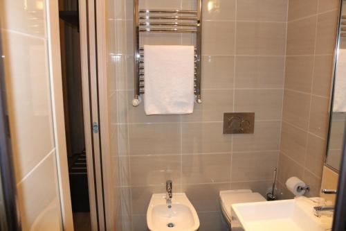 House Beatrice Milano - image 14