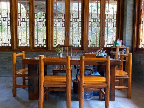 Yangshuo River Lodge Hotel