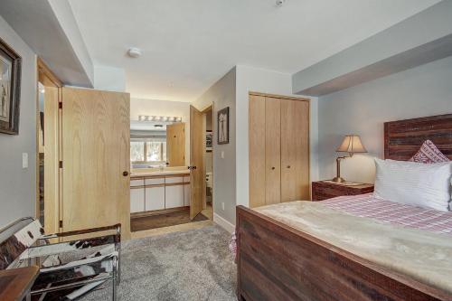 C212 Cinnamon Ridge Condo