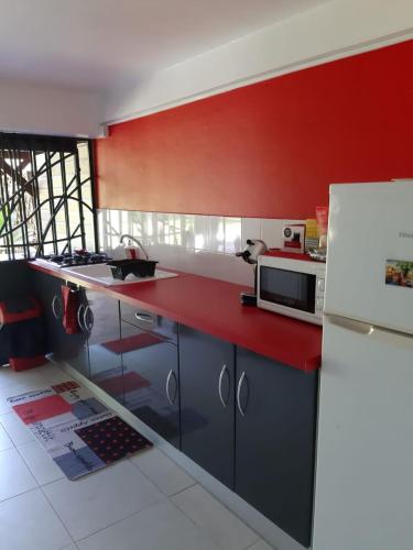 Appartement dans Villa avec jardin et piscine pour détente et évasion - Location saisonnière - Remire-Montjoly