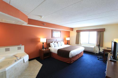 AmericInn by Wyndham Cedar Rapids/CID Airport