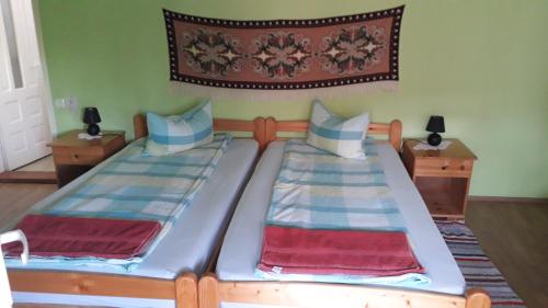 B&B Sâncraiu - Pensiunea Shalom - Bed and Breakfast Sâncraiu