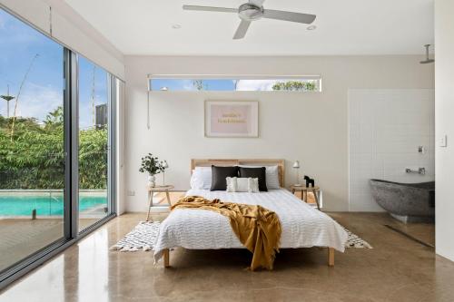Sundays Beach House