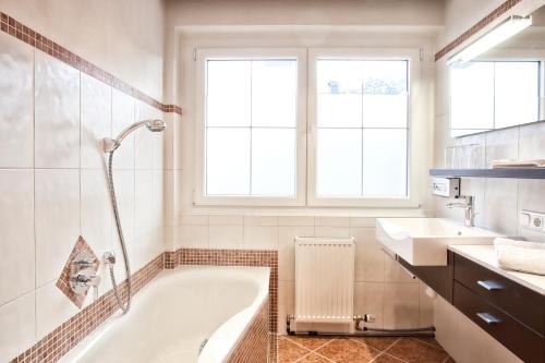 Hotel & Appartements Heigenhauser, Waidring (photo 3)