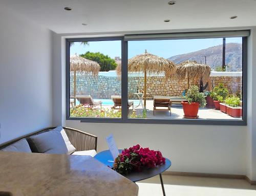 Avraki 4