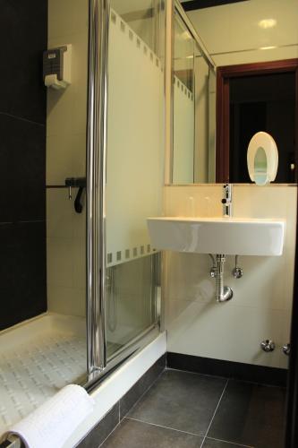 ホステル アトーチャ アルムデナ マーティン