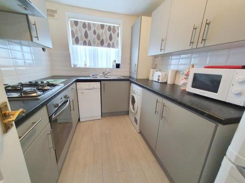 Wentworth Apartment with 2 bedrooms, Superfast Wi-Fi and Parking