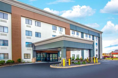 La Quinta Inn by Wyndham St. Louis Hazelwood - Airport North