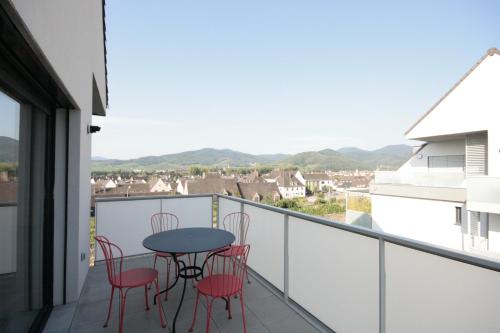 Appartement Clos des Clarisses avec Terrasse - Apartment - Sigolsheim