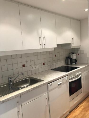 bucătărie, Hotel Garni Central - Zimmer - Studios - Apartments in Kappl