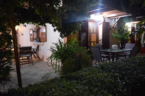 정원, Family Villa Kalypso in 기타