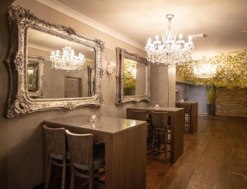 Előcsarnok, The Crown Hotel Bawtry-Doncaster in Doncaster