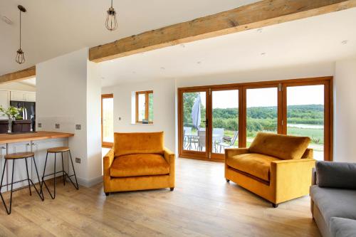 Hastings Retreat Rural barn conversions with Private Lake