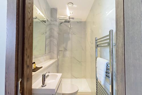 The Arc Hotel Room Type - Deluxe Double Room