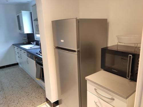 Kitchen, Gite de la roseraie in Quiberville