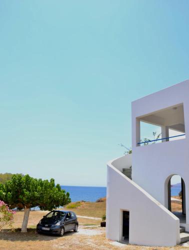 Beach house set in a beautiful bay - main image