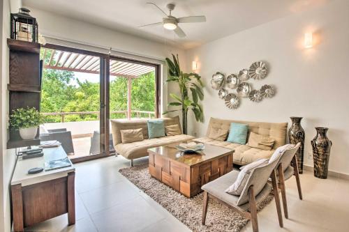 Penthouse with Infinity Pool and Golf Course in Akumal in Akumal, Mexico