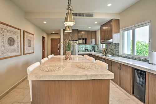Ocean-View Oasis on Playa Norte with Resort Amenities