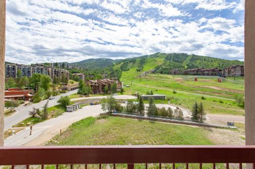 . Torian Plum Creekside 211