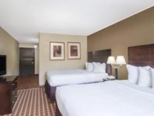 Ramada by Wyndham Allentown Bethlehem, Allentown (photo 9)