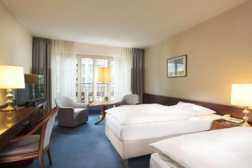 Maritim Hotel Köln, Cologne (photo 9)