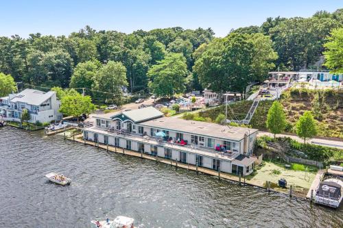 . Waterside Suites