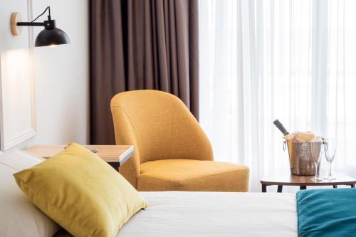 Superior Double Room image 4