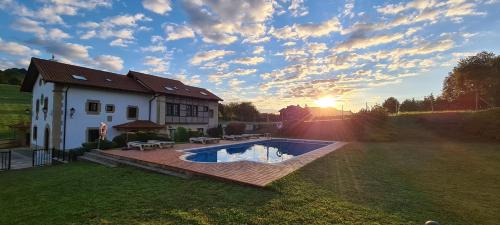  Posada Casona de la Ventilla, Pension in Laredo